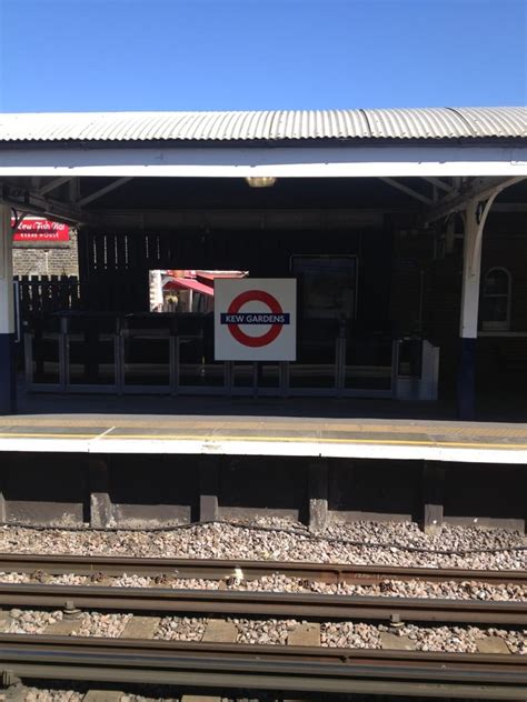 train to kew gardens|Waterloo Station to Kew Gardens (Station) .